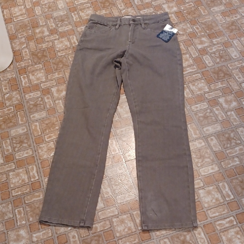 Coldwater Creek Gray Straight Leg Jeans Knit Denim, High Rise, Size 6